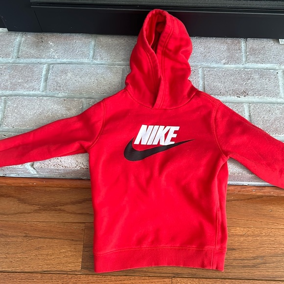 Nike Other - Nike hooded sweatshirt